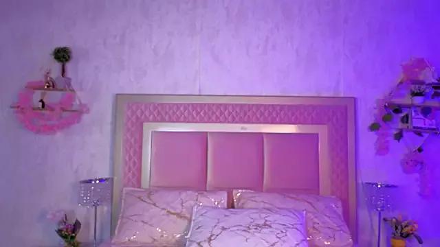 AlanaOdison from StripChat is Freechat