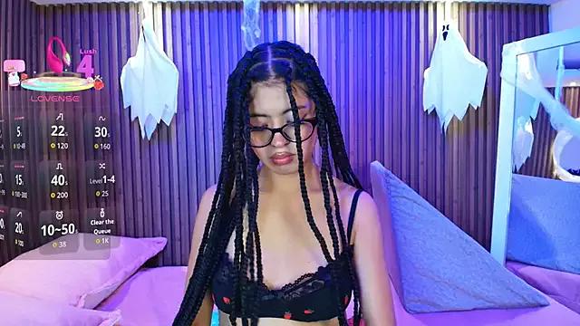 AlanaWalker9 from StripChat is Freechat