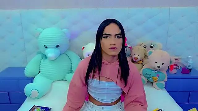 Try the thrill of flirt babes with our cam hosts, featuring unclothed wildness while getting naked and playing with their favored sex toys.