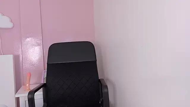 ALASKA_JONES from StripChat is Freechat