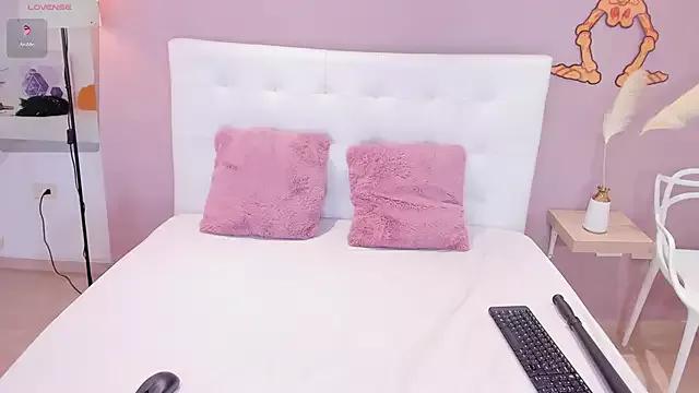 AlayshaJohnson from StripChat is Freechat