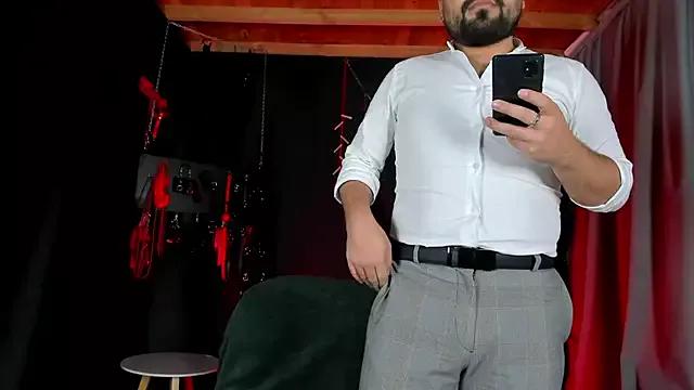 alejandress_and_skull from StripChat is Freechat