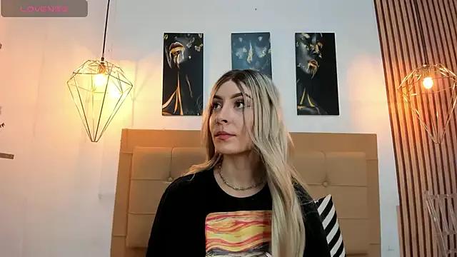 alesziarose from StripChat is Freechat