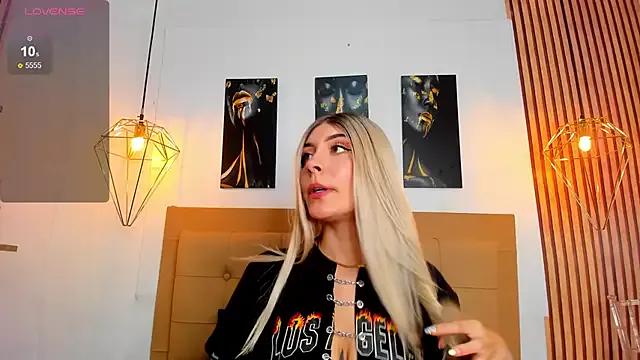 Try the thrill of flirt babes with our cam hosts, featuring unclothed wildness while getting naked and playing with their favored sex toys.