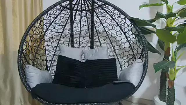 alex_noa from StripChat is Freechat
