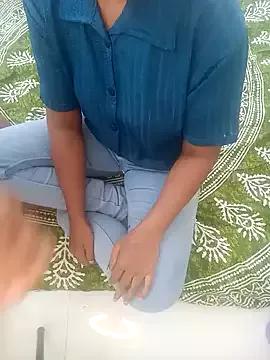 ALEXA_AUNTY from StripChat is Freechat
