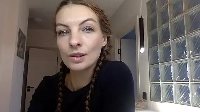 Alexa_dreeaam from StripChat is Freechat