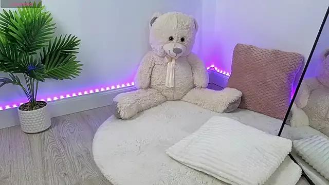 Alexaaa01_ from StripChat is Freechat