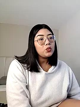 AlexaKimm from StripChat is Freechat