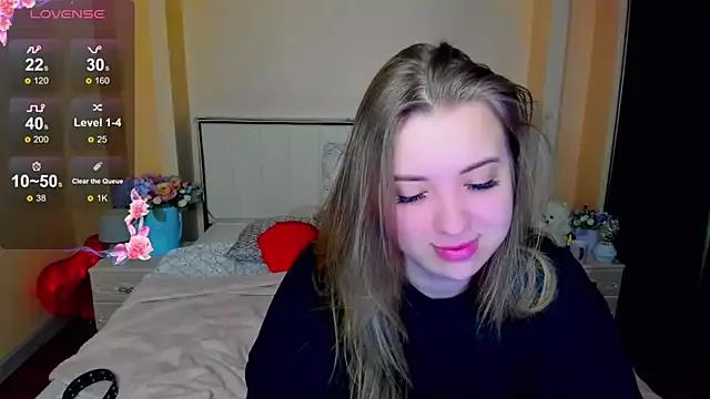 AlexissMmm from StripChat is Freechat