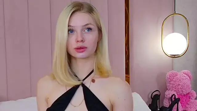 alice_woond from StripChat is Freechat