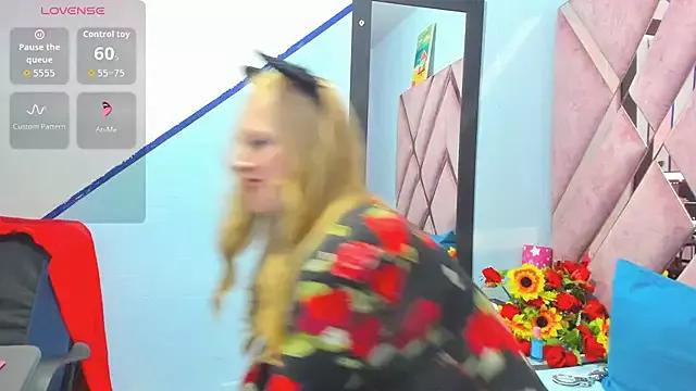 Try the thrill of flirt babes with our cam hosts, featuring unclothed wildness while getting naked and playing with their favored sex toys.