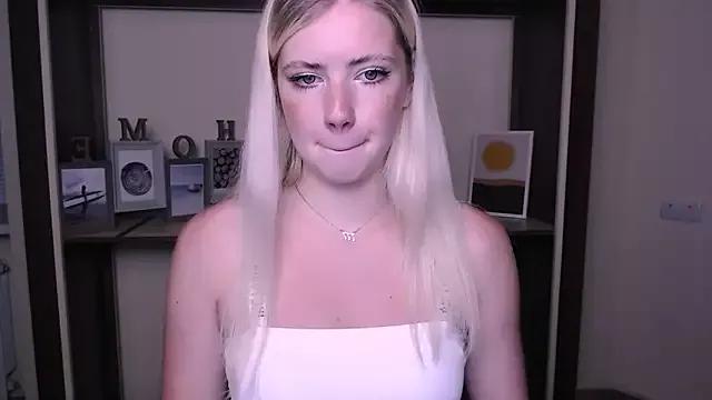 AliceHotty_ from StripChat is Freechat
