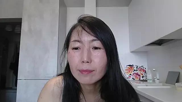 AlikaMoon from StripChat is Freechat