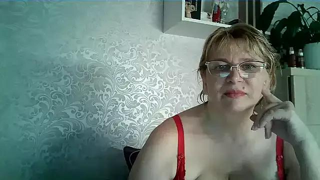 Aline_LoveFlowers from StripChat is Freechat