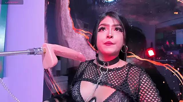 Alisha_Foxxy from StripChat is Freechat