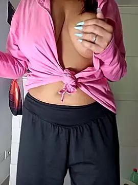 allyson22andy from StripChat is Freechat