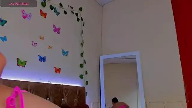 Try the thrill of flirt babes with our cam hosts, featuring unclothed wildness while getting naked and playing with their favored sex toys.