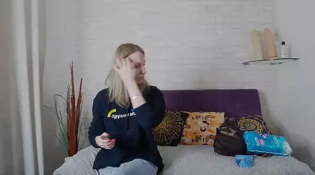 Try the thrill of flirt babes with our cam hosts, featuring unclothed wildness while getting naked and playing with their favored sex toys.