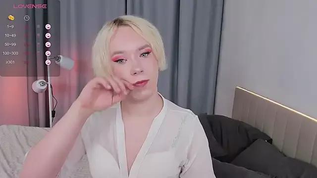Amanda_Brow from StripChat