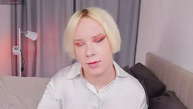 Amanda_Brow from StripChat