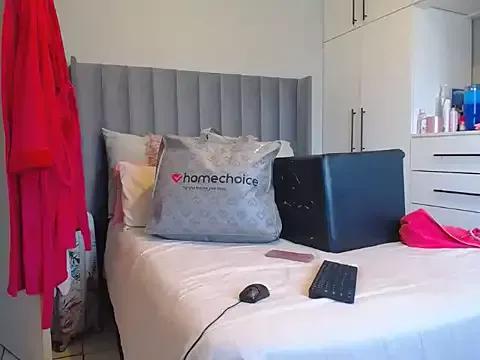 Amberbela from StripChat is Freechat