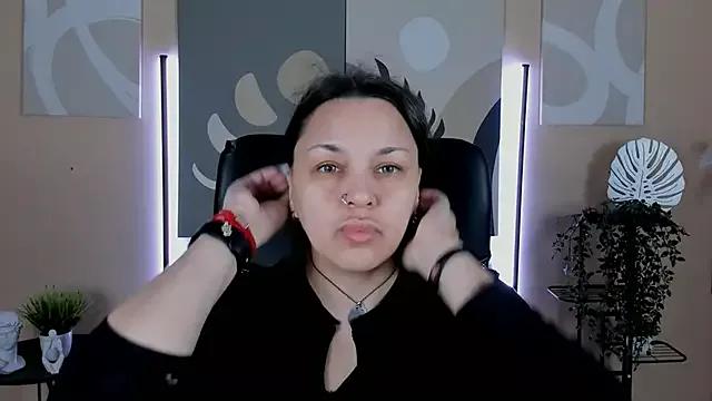 AmiraDevill from StripChat is Freechat