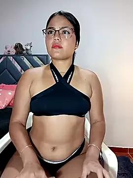 anahi_evans19 from StripChat is Freechat