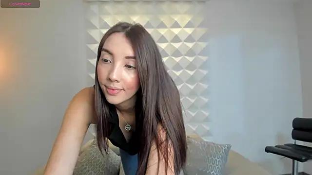 AnaisNin from StripChat