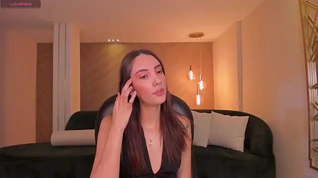 AnaisNin from StripChat