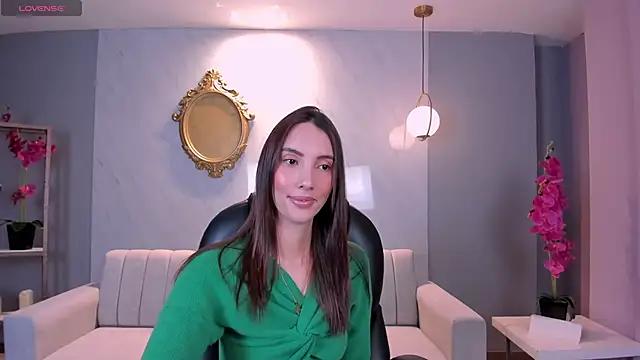 AnaisNin from StripChat