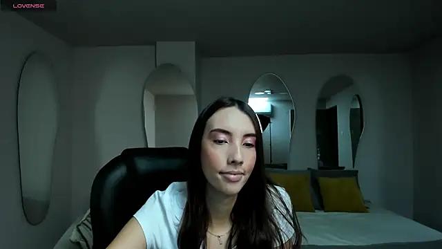 AnaisNin from StripChat