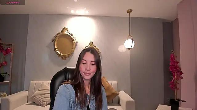 AnaisNin from StripChat