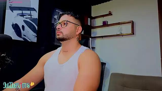 Andrew_Brown from StripChat is Freechat