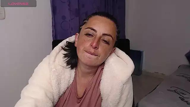anna-diaz from StripChat