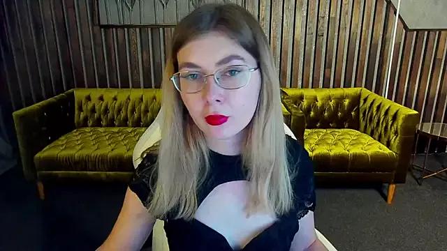 Photos of AnnaFoxyy from StripChat is Freechat