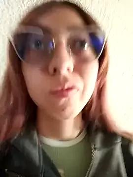 annie_jhonsson from StripChat is Freechat