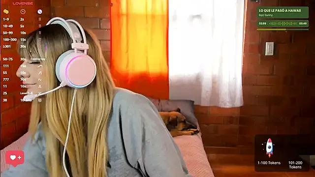 Try the thrill of flirt babes with our cam hosts, featuring unclothed wildness while getting naked and playing with their favored sex toys.