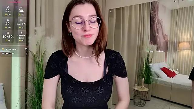 AnnyNextDoor from StripChat is Freechat