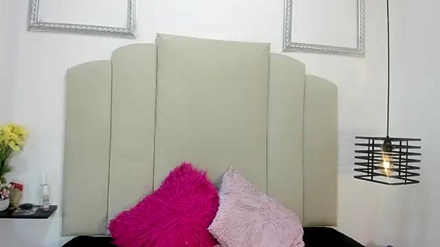 Anto_kira from StripChat is Freechat