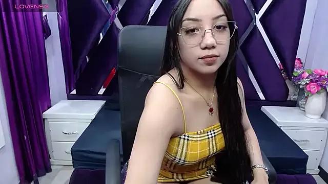 antonela_cooper from StripChat is Freechat