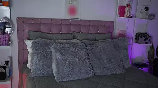 Try the thrill of flirt babes with our cam hosts, featuring unclothed wildness while getting naked and playing with their favored sex toys.