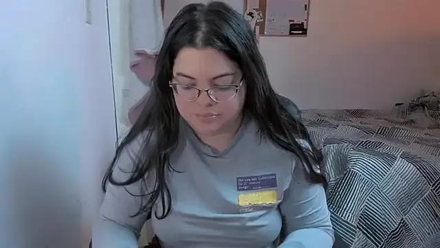 Aria_Fullbuster from StripChat is Freechat