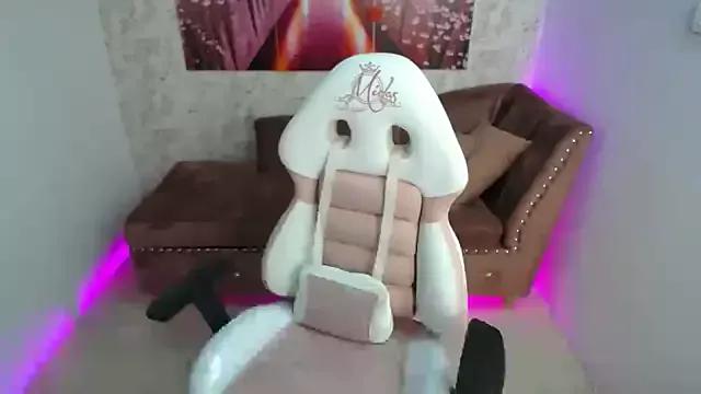 Try the thrill of flirt babes with our cam hosts, featuring unclothed wildness while getting naked and playing with their favored sex toys.