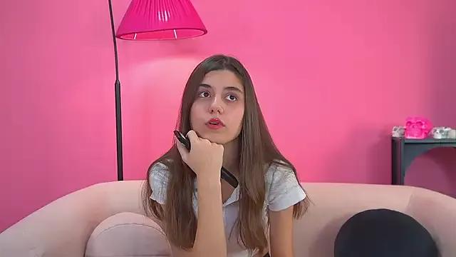 ArianaAllens from StripChat is Freechat