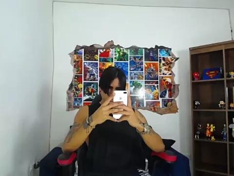 Arom_Biever webcams show profile image 