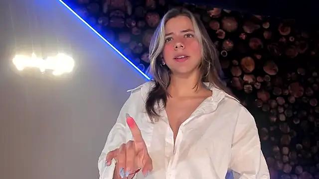 Try the thrill of flirt babes with our cam hosts, featuring unclothed wildness while getting naked and playing with their favored sex toys.