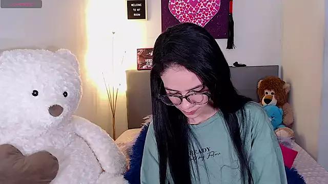 Ashley_alvarex from StripChat is Freechat