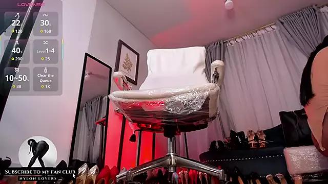 Try the thrill of flirt babes with our cam hosts, featuring unclothed wildness while getting naked and playing with their favored sex toys.