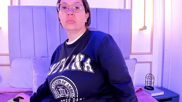 Ashley_Monroe from StripChat is Freechat